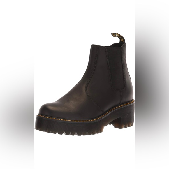 Dr. Martens Shoes - Dr. Martens Unisex 2976 Chelsea Boot